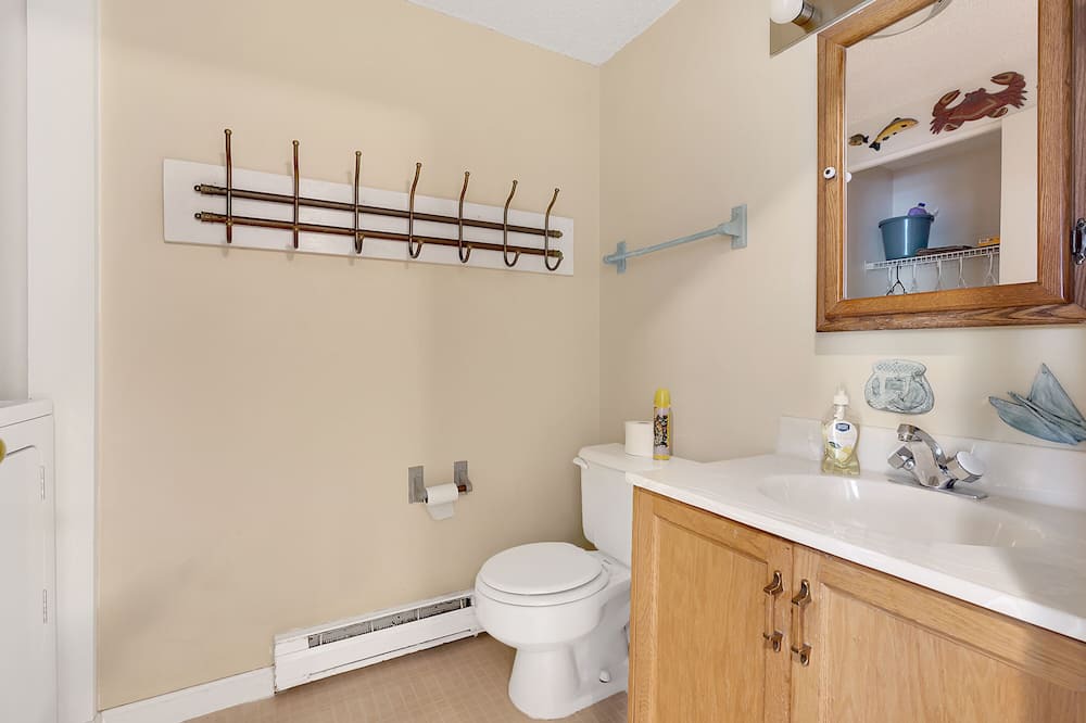 Photo of Bathroom in Ocean Park