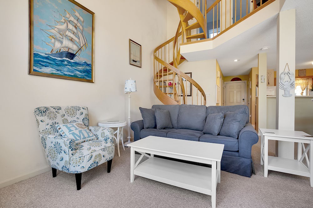 Photo of Livingroom in Ocean Park