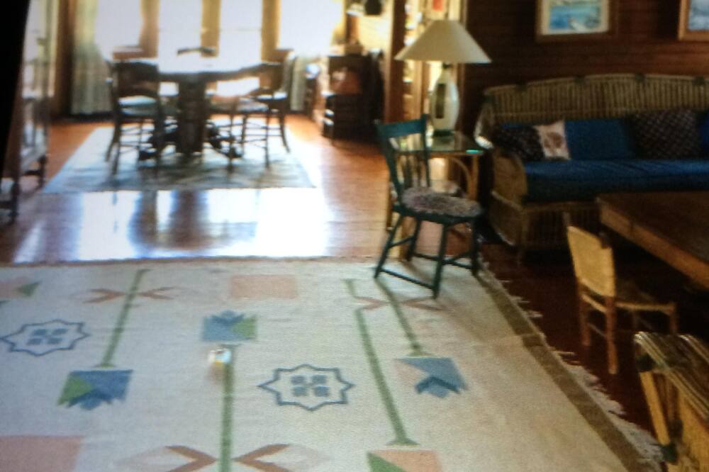 Photo of Livingroom in Macatawa
