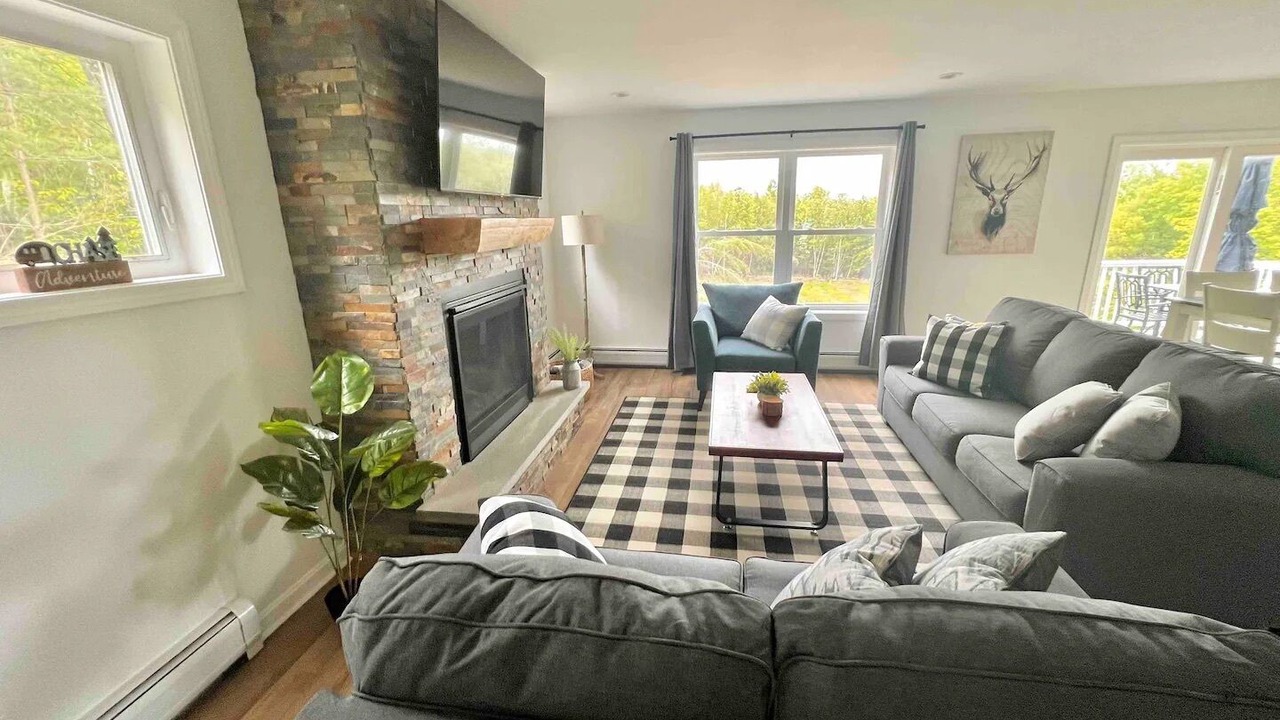 Photo of Livingroom in Center Conway