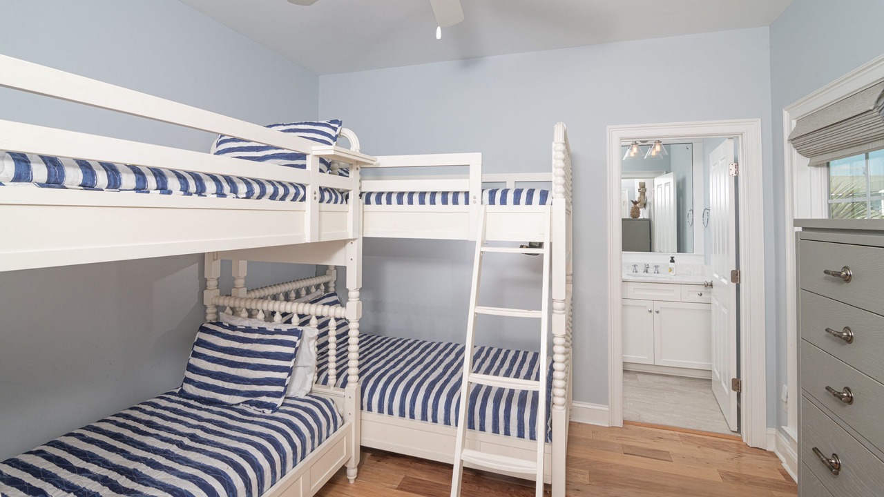 Photo of Bedroom in Holden Beach