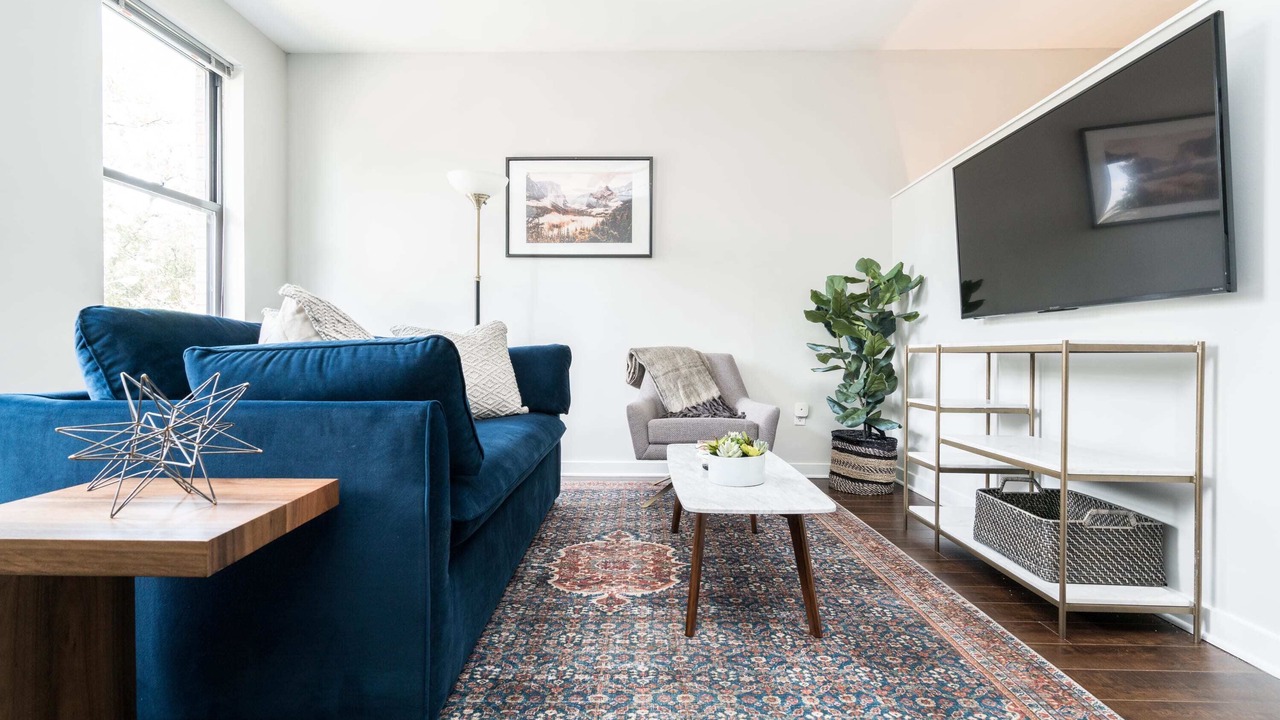 Photo of Livingroom in Music Row