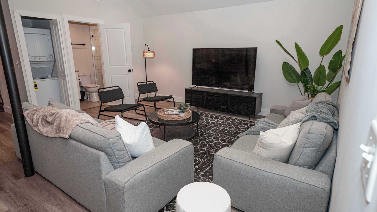 Photo of Livingroom in Downtown Jacksonville