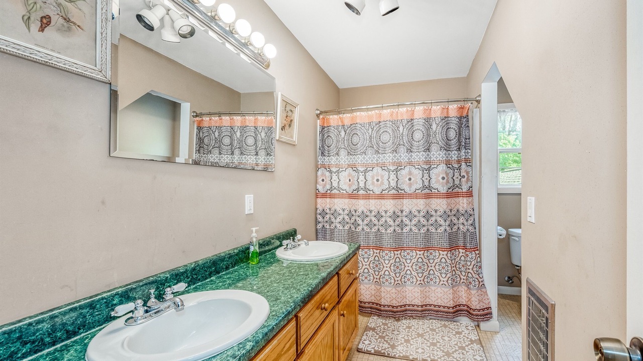Photo of Bathroom in Cedar Bluff