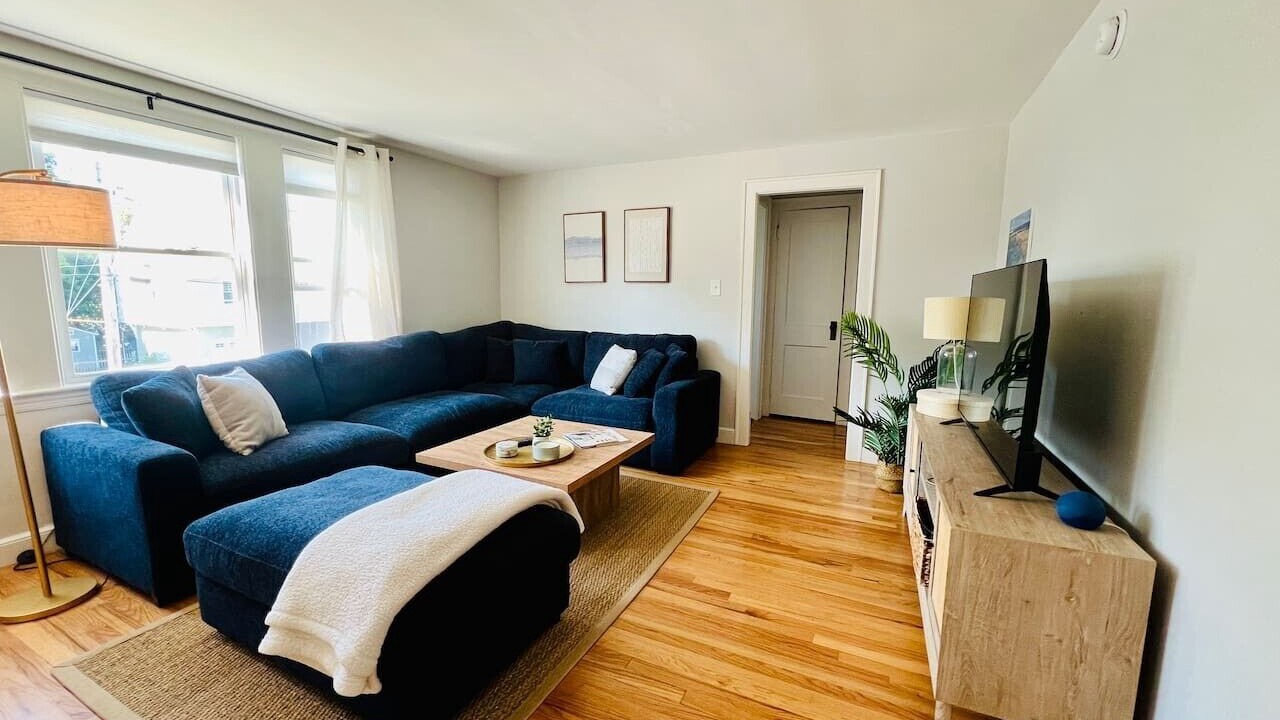 Photo of Livingroom in Loveitts Field