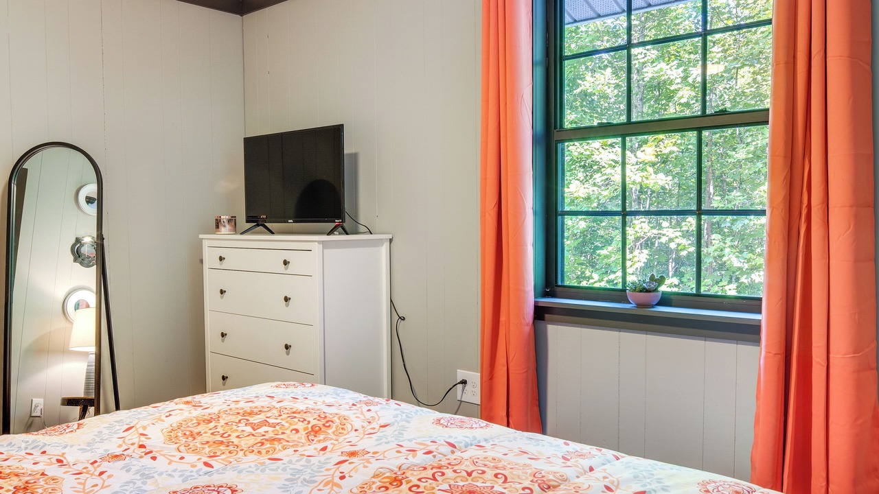 Photo of Bedroom in Old Fort