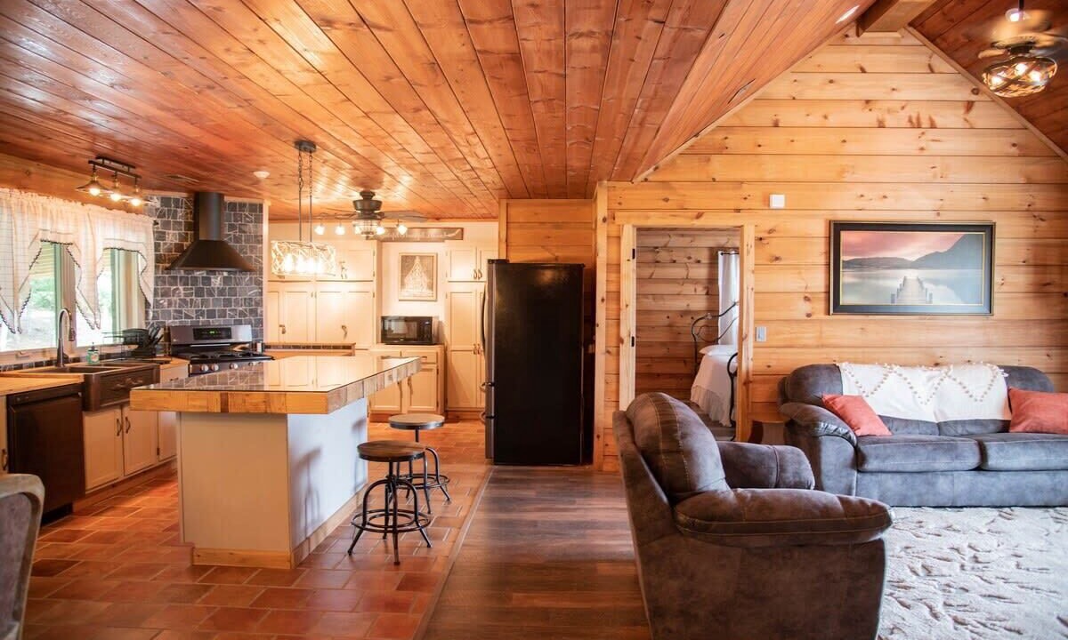 Photo of Livingroom in Scottsboro