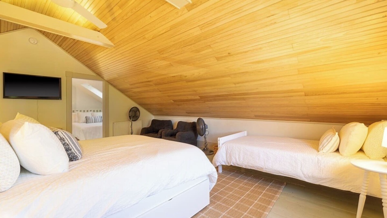 Photo of Bedroom in Somesville