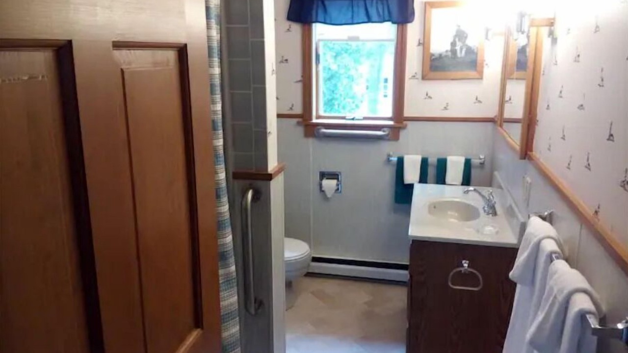 Photo of Bathroom in Surry