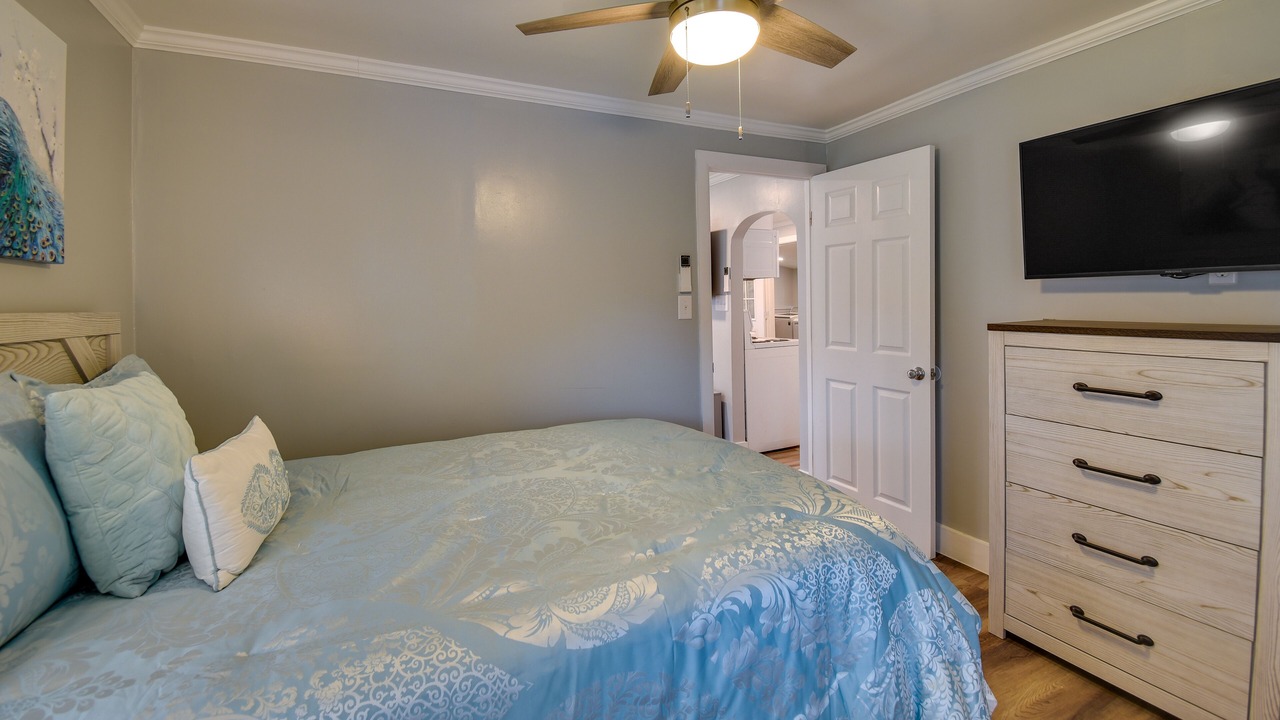 Photo of Bedroom in Buckroe Beach