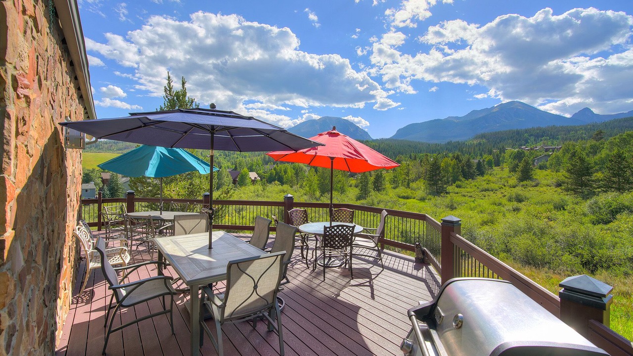 Photo of Outdoor in Three Peaks