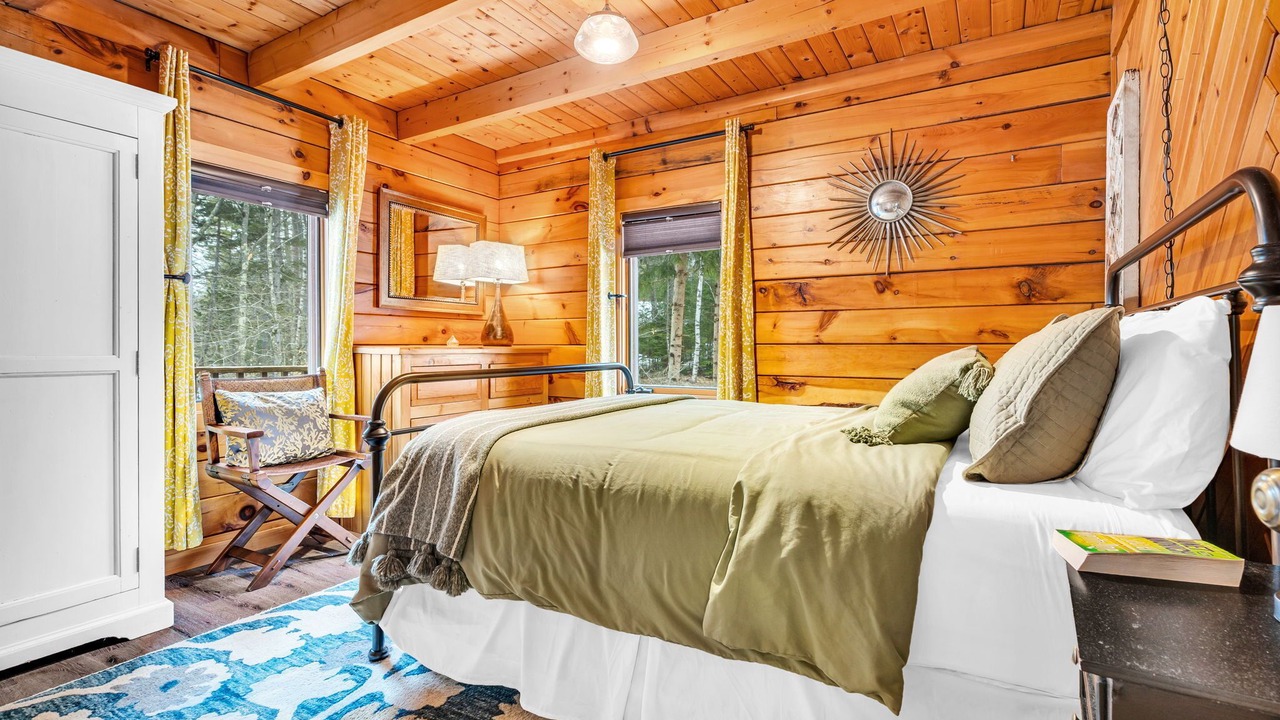 Photo of Bedroom in Bethel