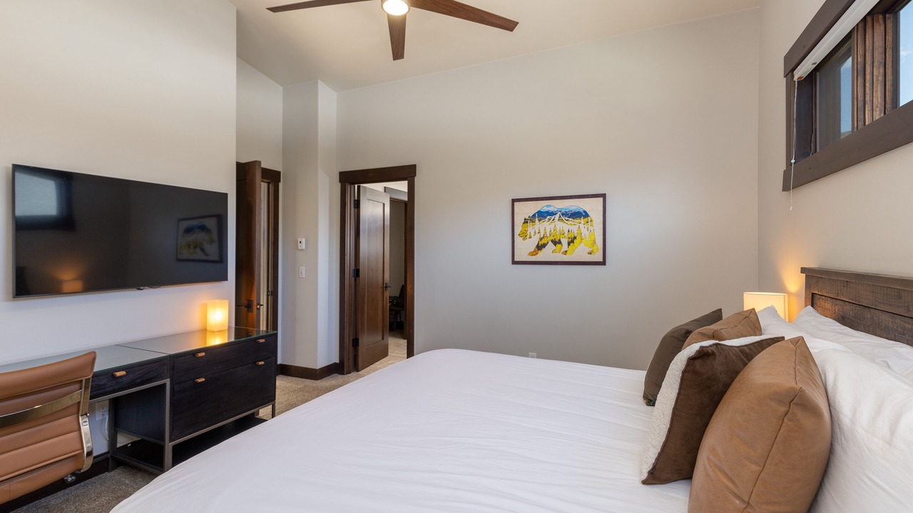 Photo of Bedroom in Silverthorne
