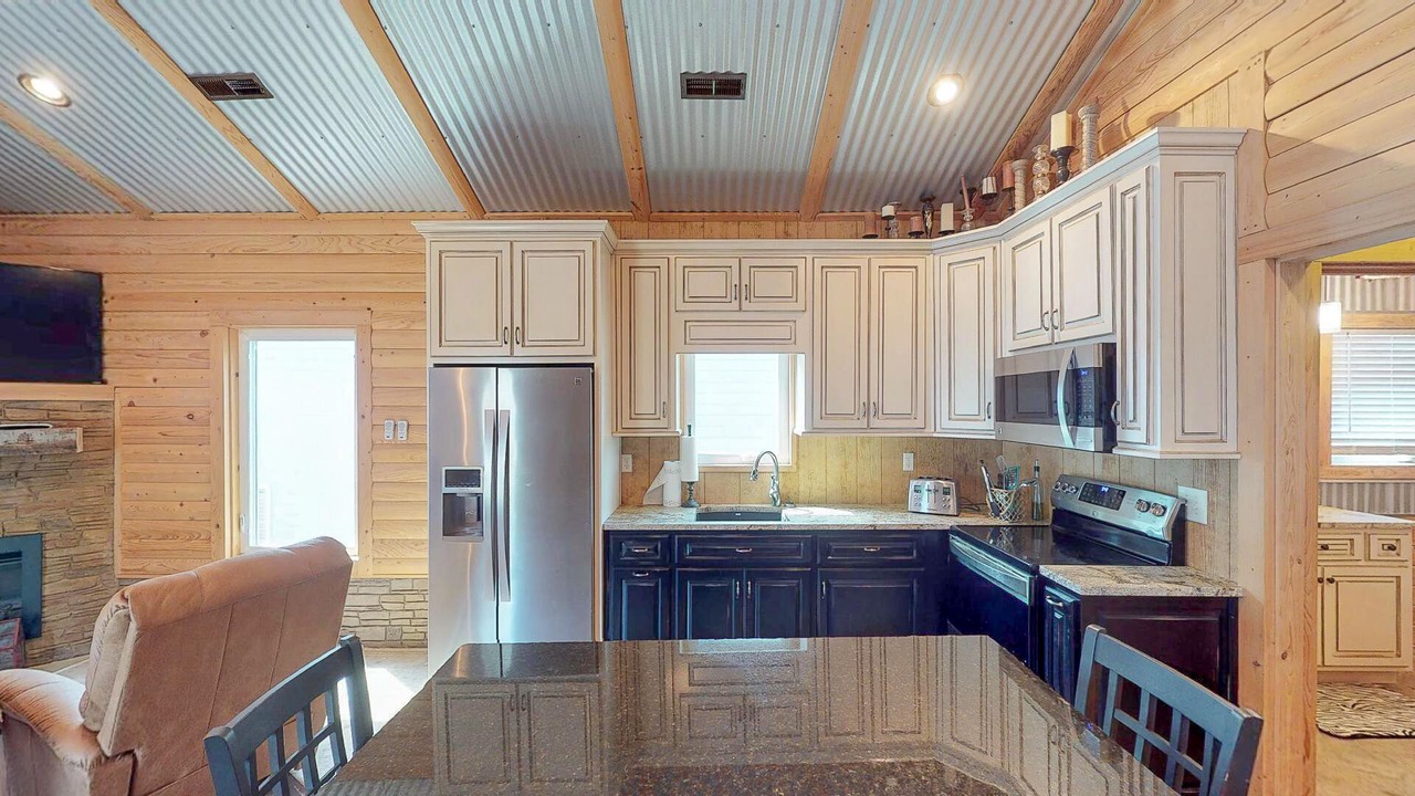 Photo of Kitchen in Guntersville