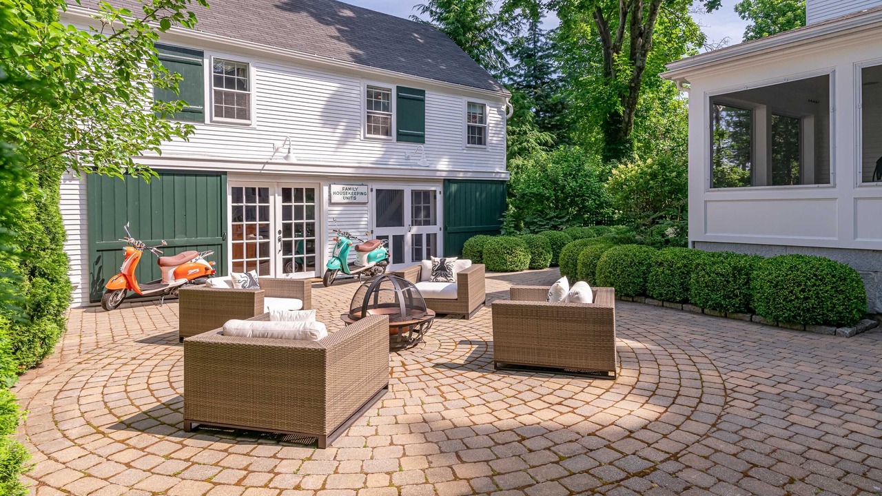 Photo of Patio Balcony in Kennebunkport