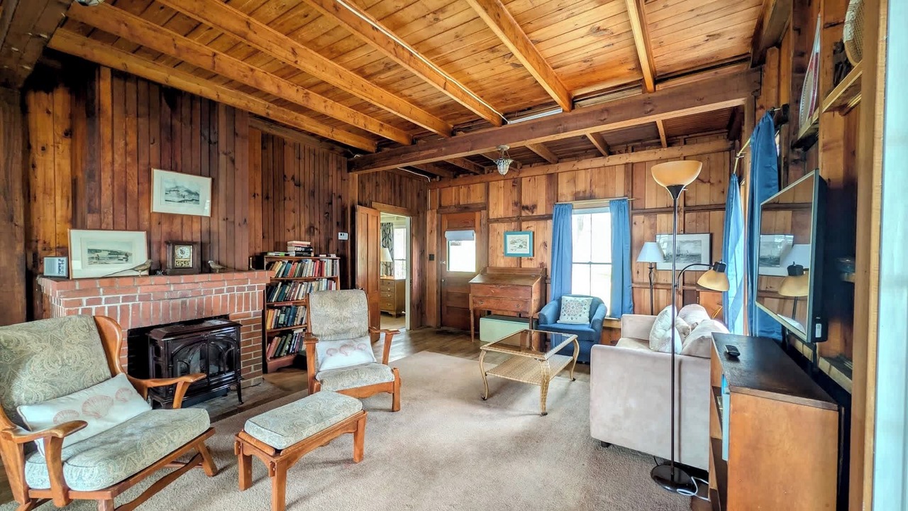 Photo of Livingroom in Hancock Point
