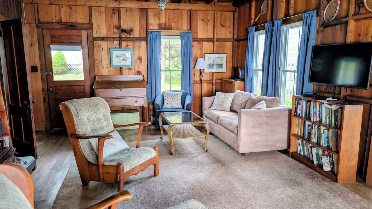 Photo of Livingroom in Hancock Point