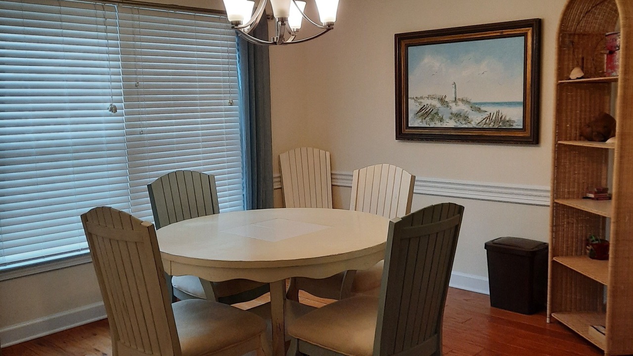 Photo of Livingroom in Crescent Beach