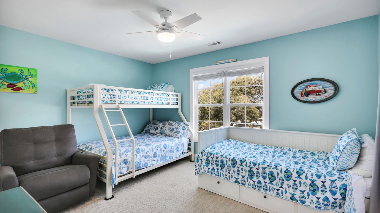 Photo of Bedroom in Long Beach