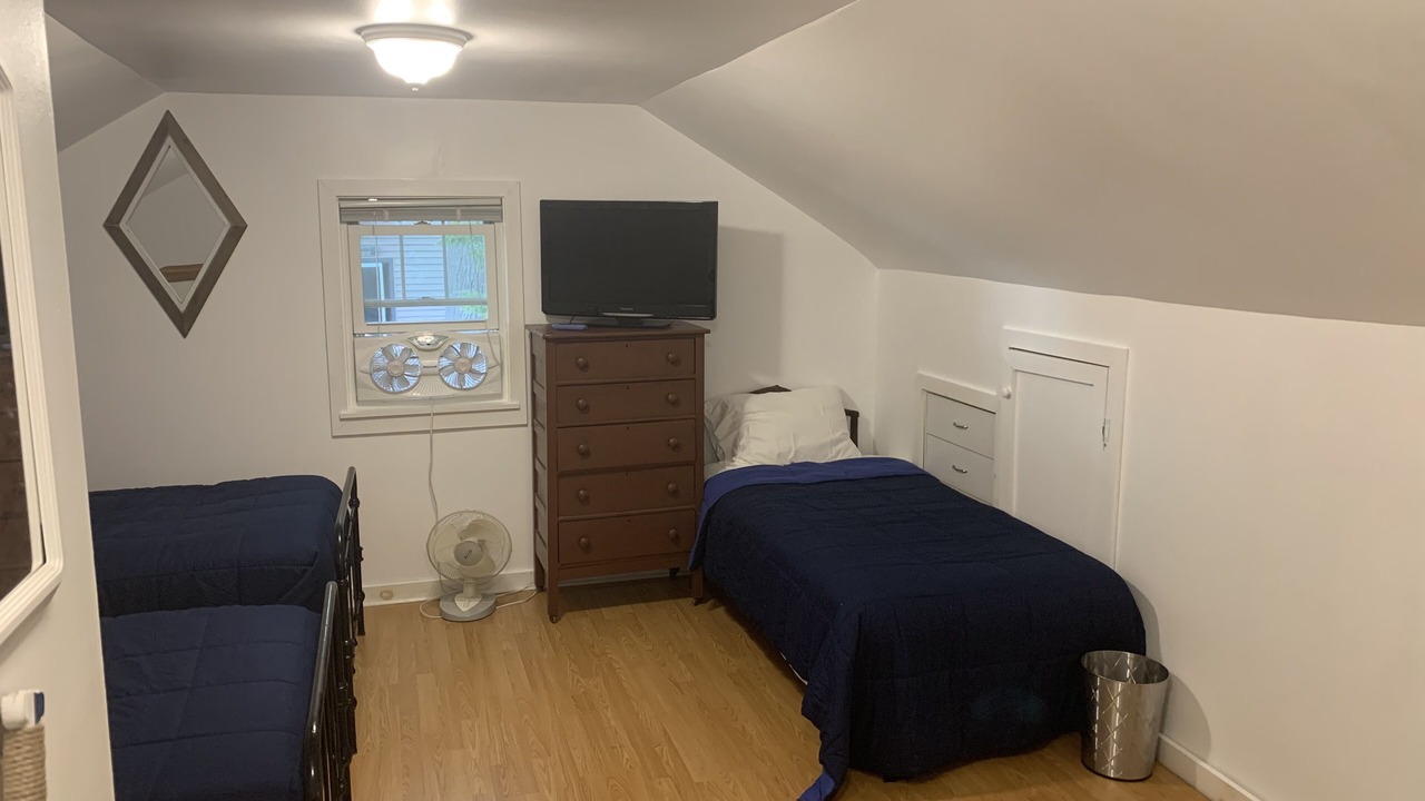 Photo of Bedroom in Oakland