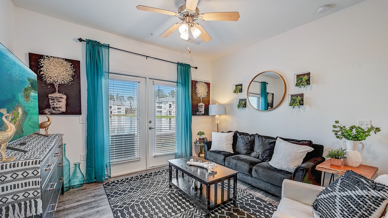 Photo of Livingroom in Orange Park