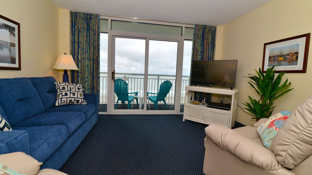 Photo of Livingroom in Crescent Beach