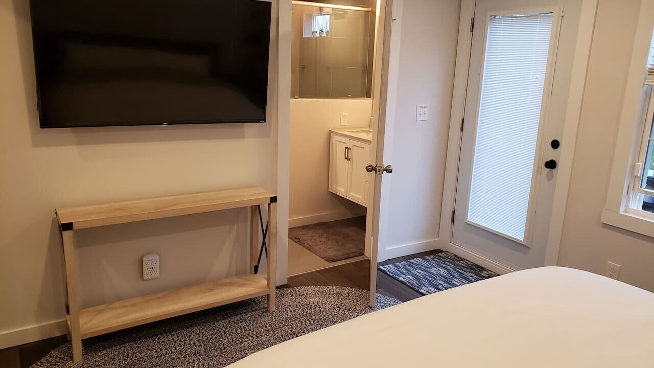 Photo of Bedroom in Inglewood