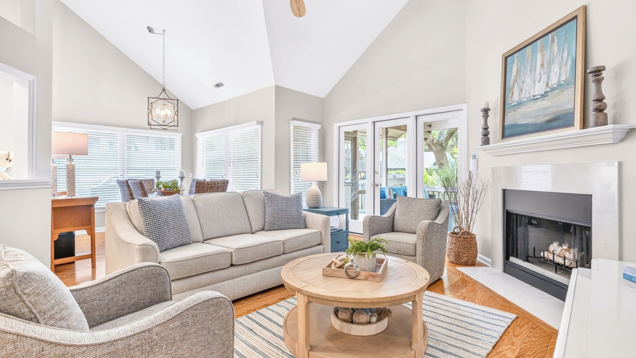 Photo of Livingroom in Sea Pines