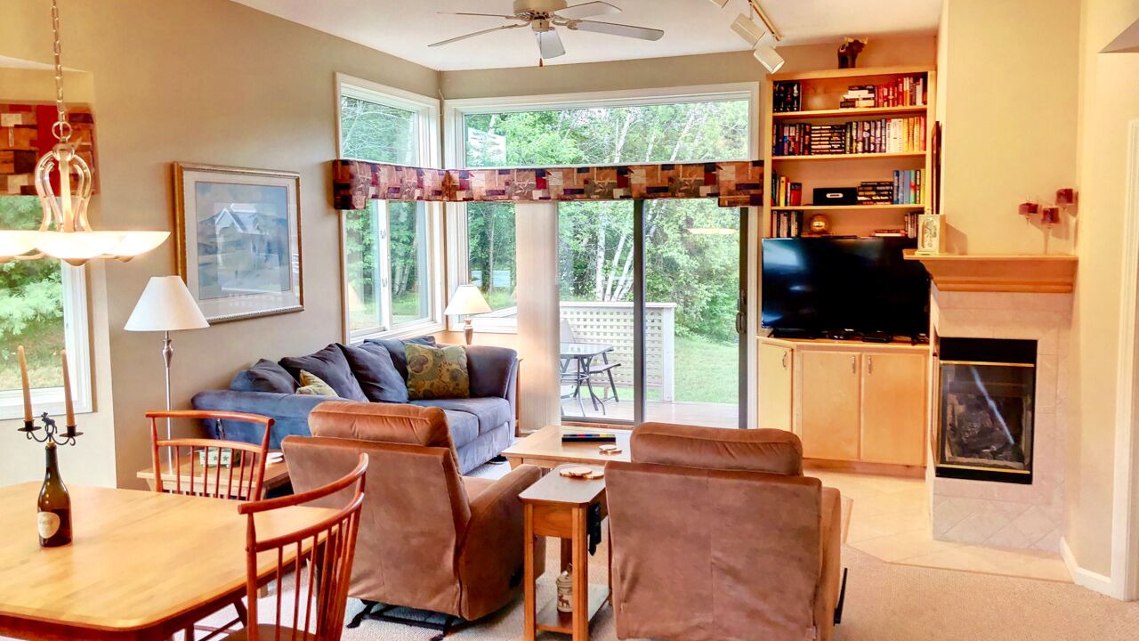 Photo of Livingroom in Carroll