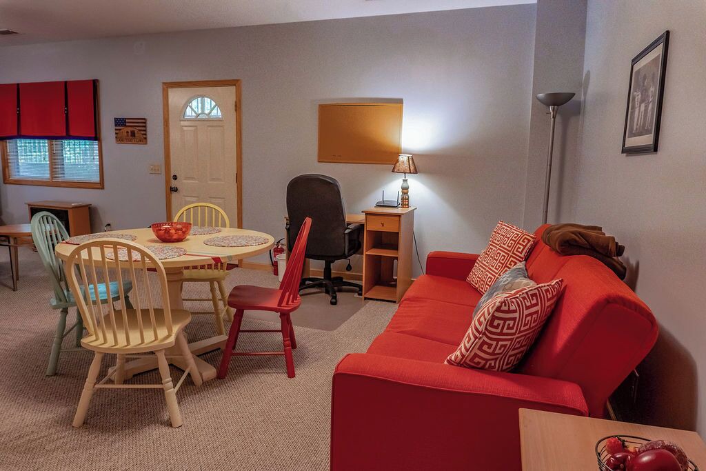 Photo of Livingroom in Eagle Mountain