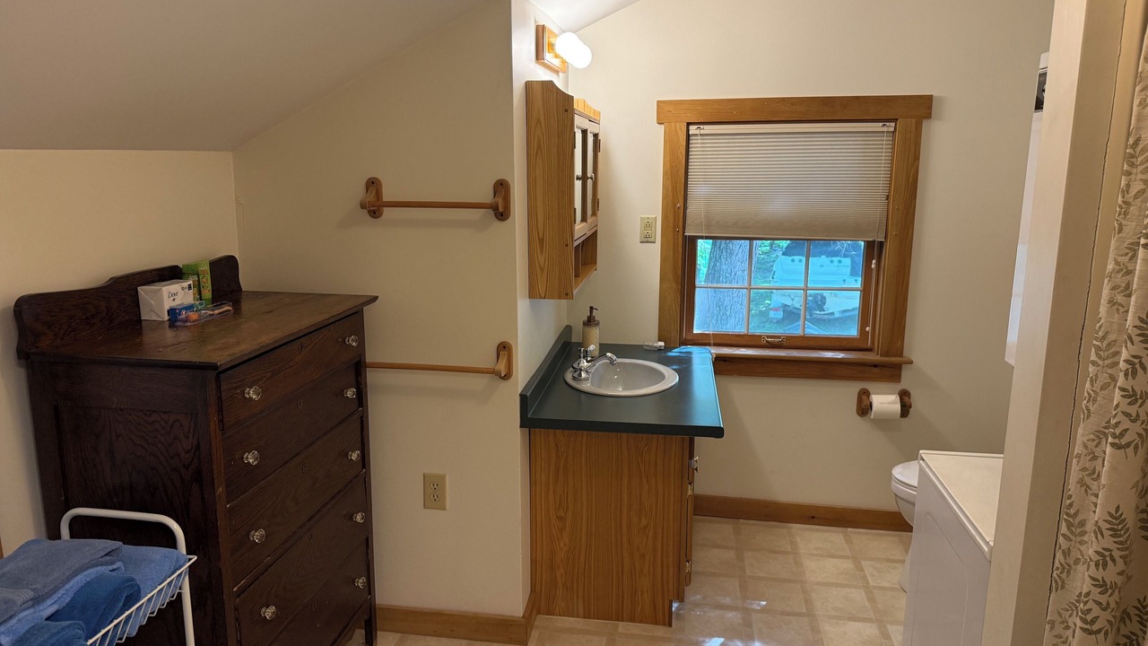 Photo of Bathroom in Embden
