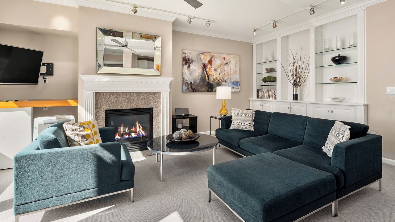 Photo of Livingroom in Downtown Seattle