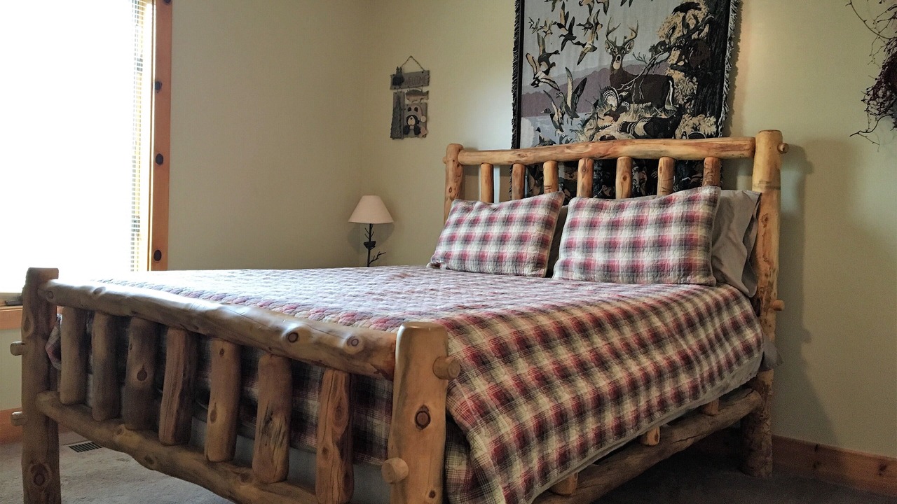 Photo of Bedroom in Luray