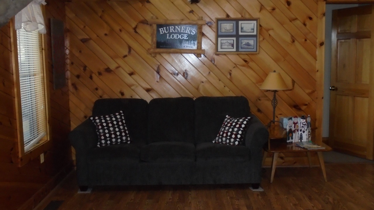 Photo of Livingroom in Luray