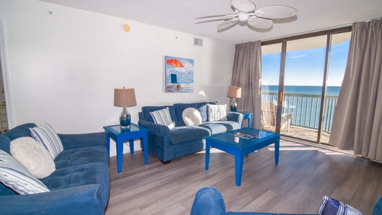 Photo of Livingroom in Ocean Drive