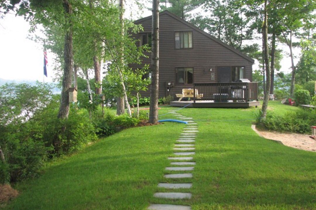 Photo of Outdoor in Gray