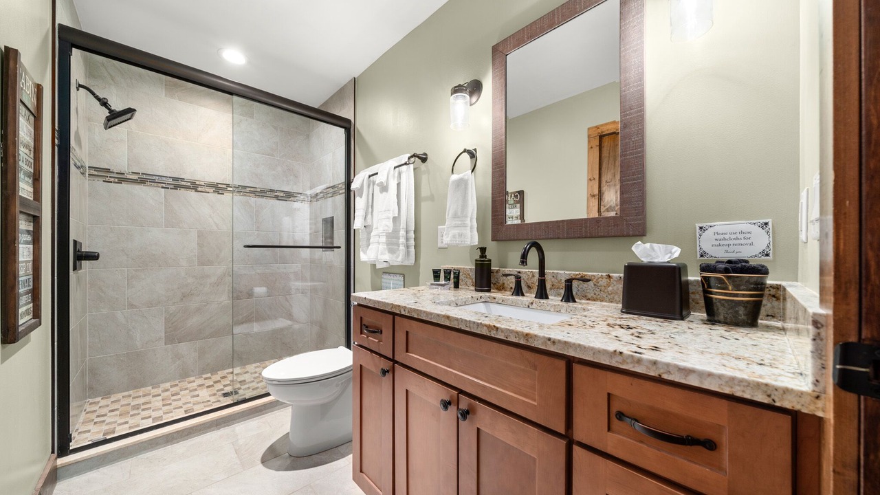 Photo of Bathroom in Skyland