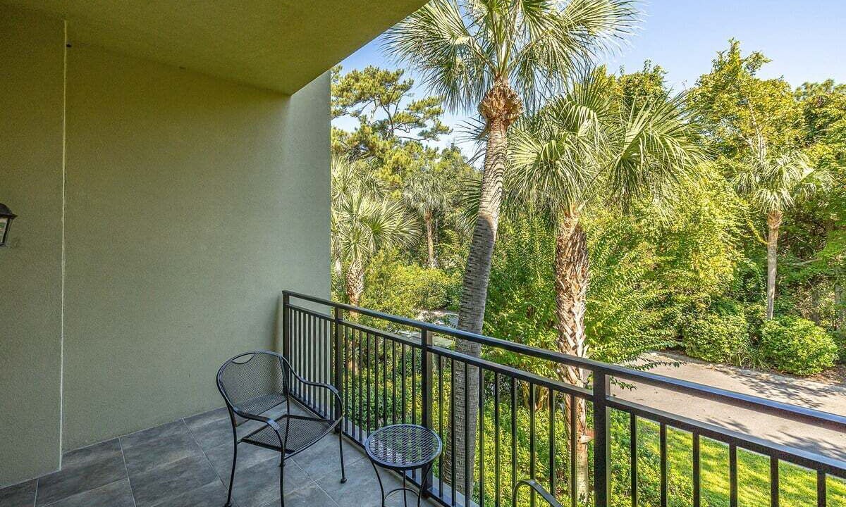 Photo of Patio Balcony in Demere Park