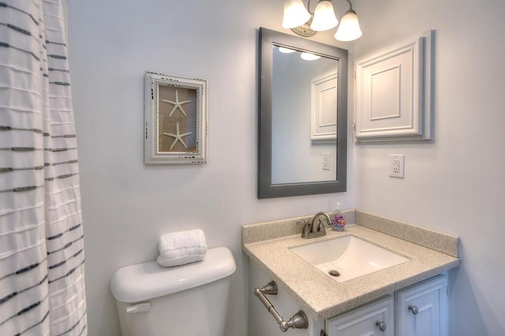 Photo of Bathroom in Long Beach