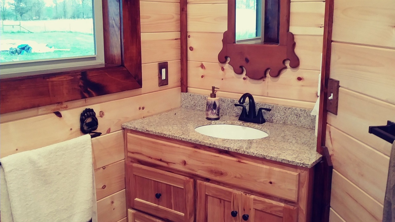 Photo of Bathroom in Fort Payne