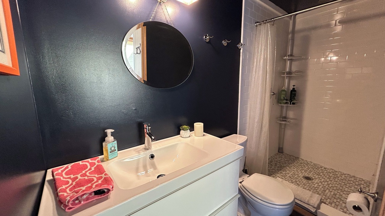 Photo of Bathroom in North Admiral