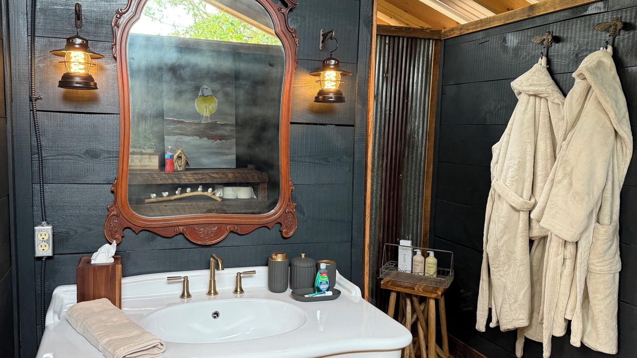 Photo of Bathroom in Gentry