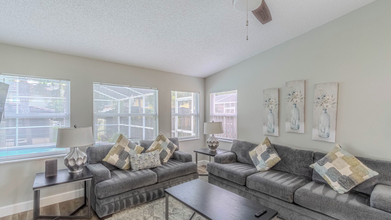 Photo of Livingroom in Lindfields