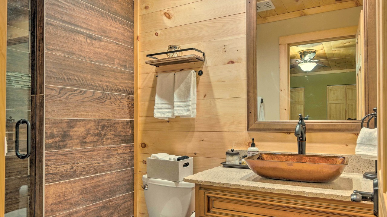 Photo of Bathroom in Skyland