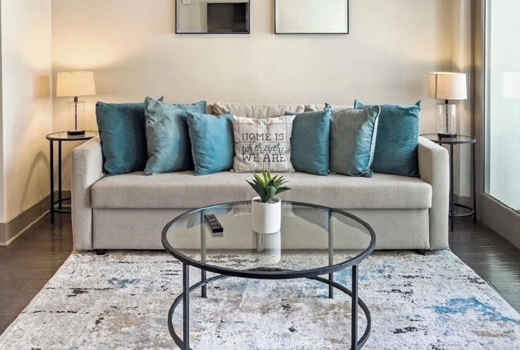 Photo of Livingroom in Midtown