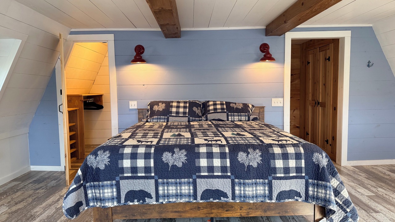 Photo of Bedroom in Monson