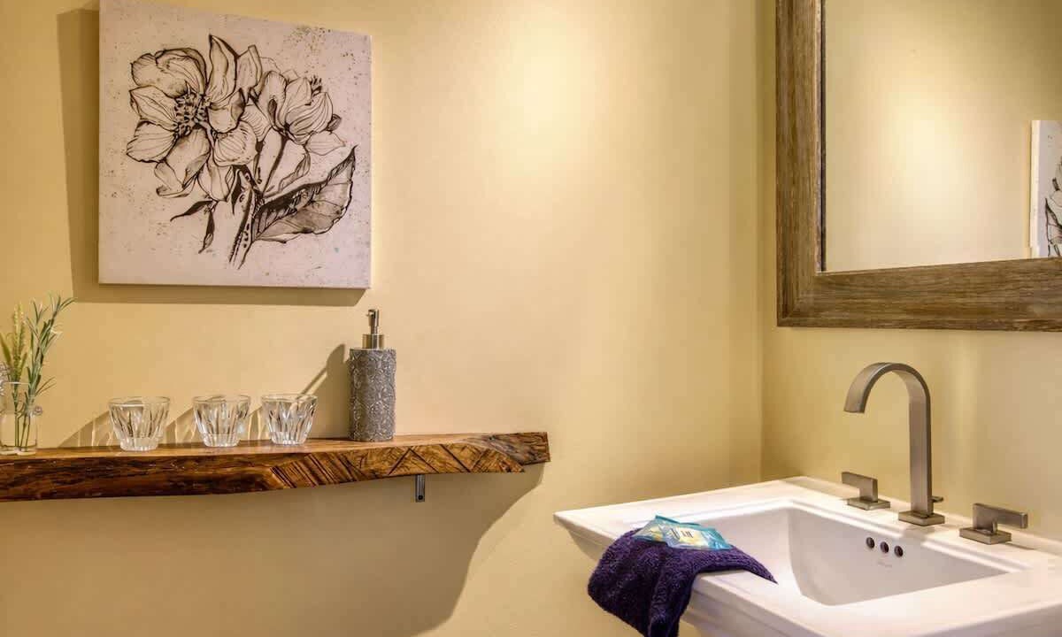 Photo of Bathroom in Chalet Village North