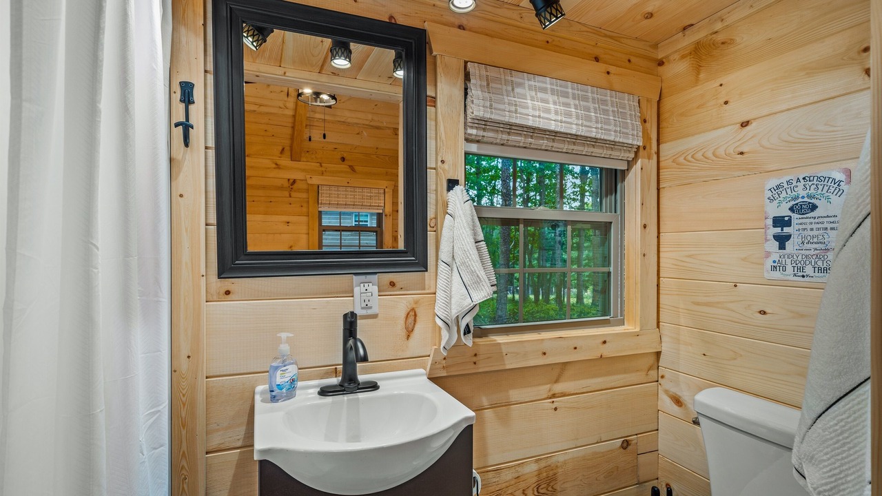 Photo of Bathroom in Mentone