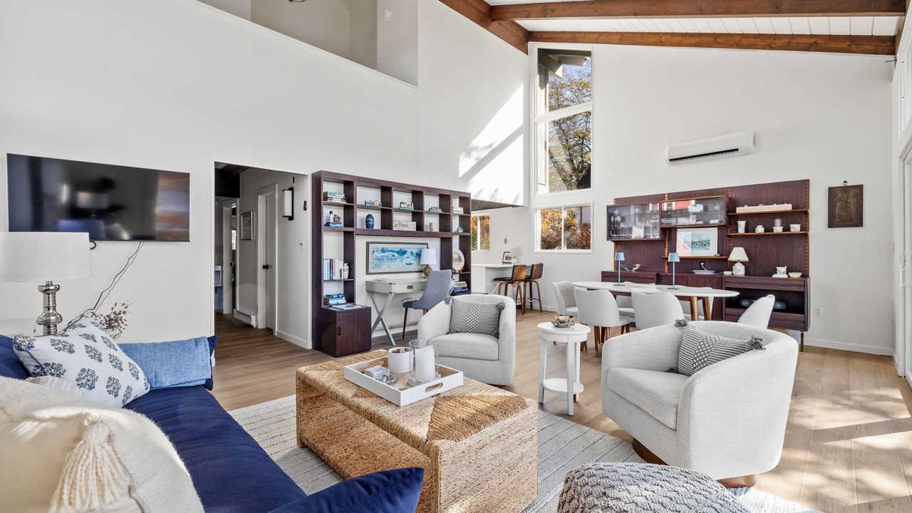 Photo of Livingroom in Cape Porpoise