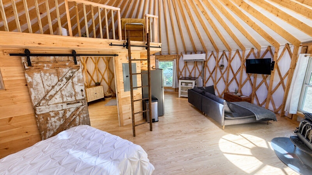 Photo of Bedroom in Ellsworth